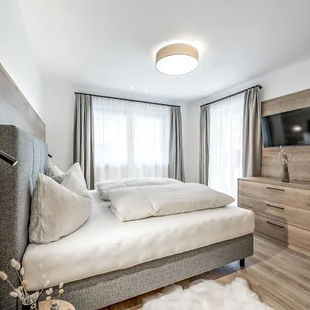 Alpenchalet Tirol-1 By Interhome 朗根费尔德
